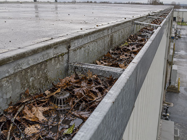 Commercial-Gutter-Cleaning-Fort-Wayne-IN-Indiana-1 | Gingerich Guttering